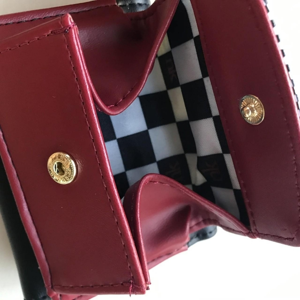 Chic Crossbody and Wallet Set - Picture 5 of 7